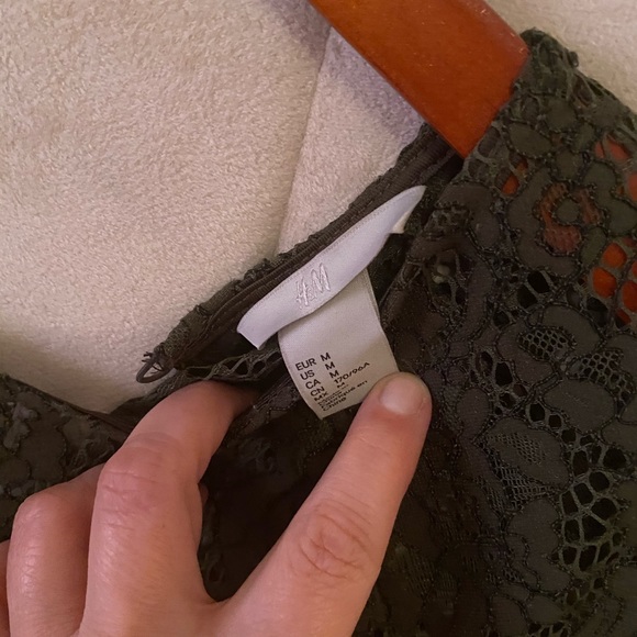 Gorgeous lace army green cap sleeve/eyelash fringe - Picture 2 of 4